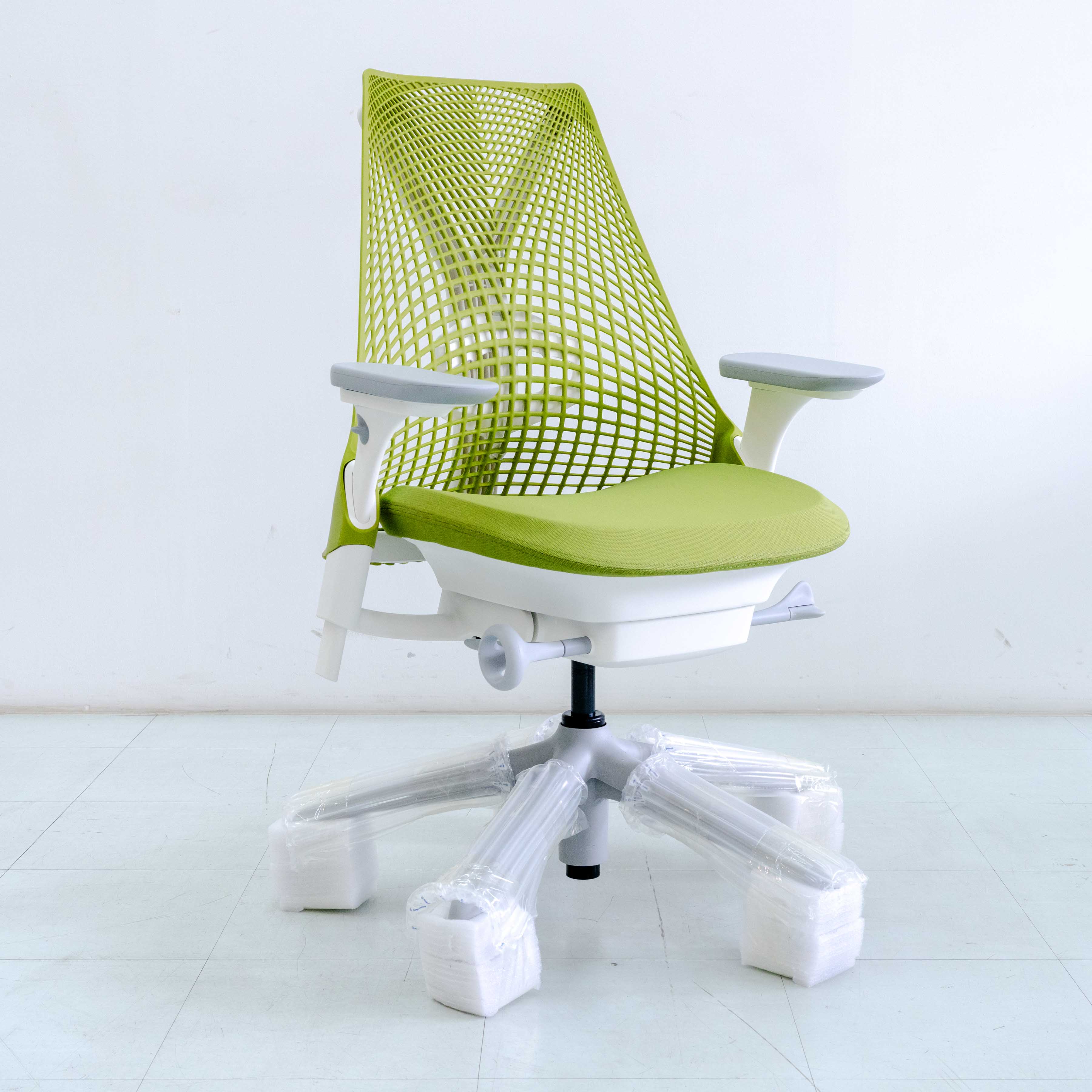Herman Miller Sayl Chair – Green | Full Option with Lumbar Support