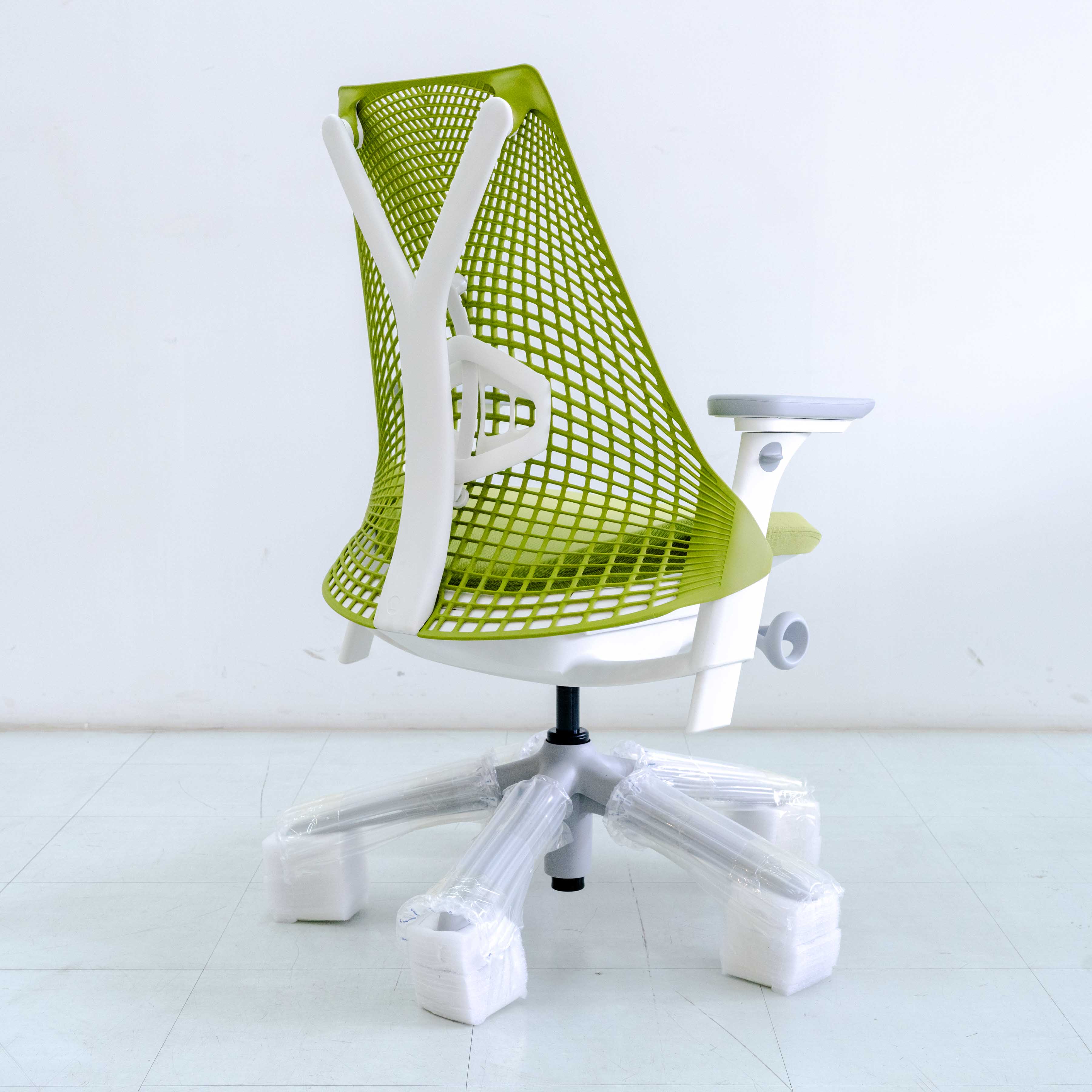 Herman Miller Sayl Chair – Green | Full Option with Lumbar Support