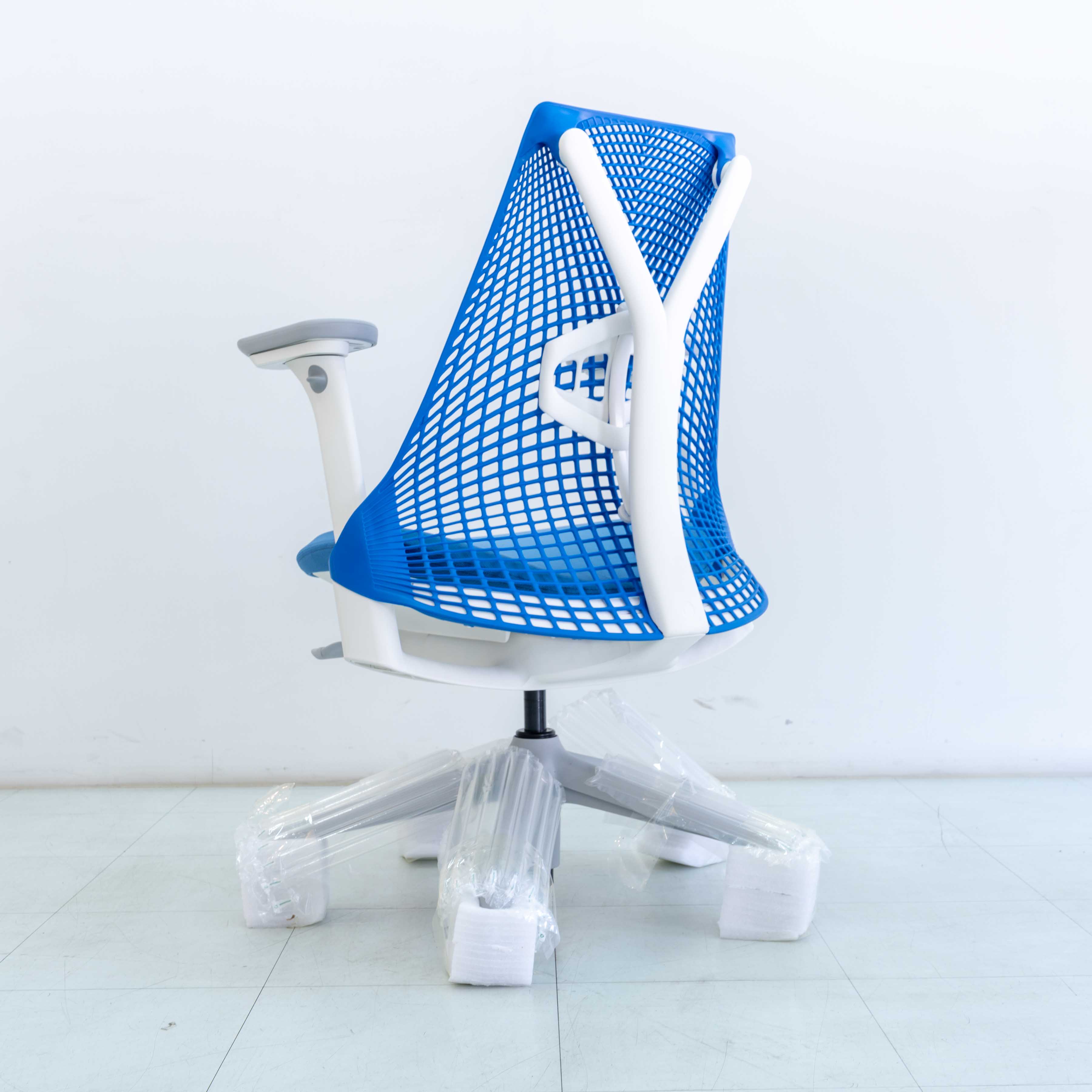 Herman Miller Sayl Chair – Blue | Full Option with Lumbar Support