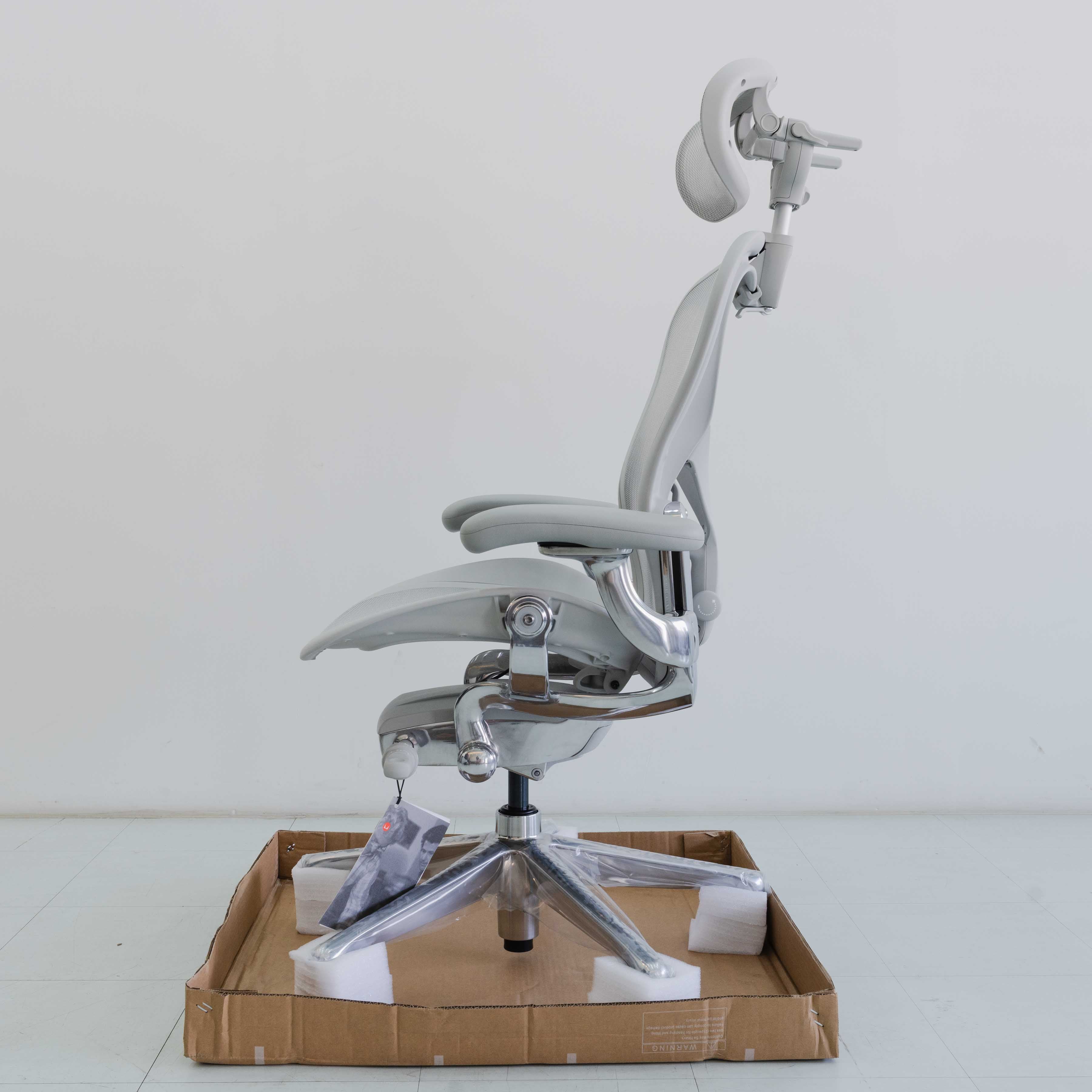 ที่รองศีรษะ Herman Miller Aeron Chair H6 จาก Engineered Now