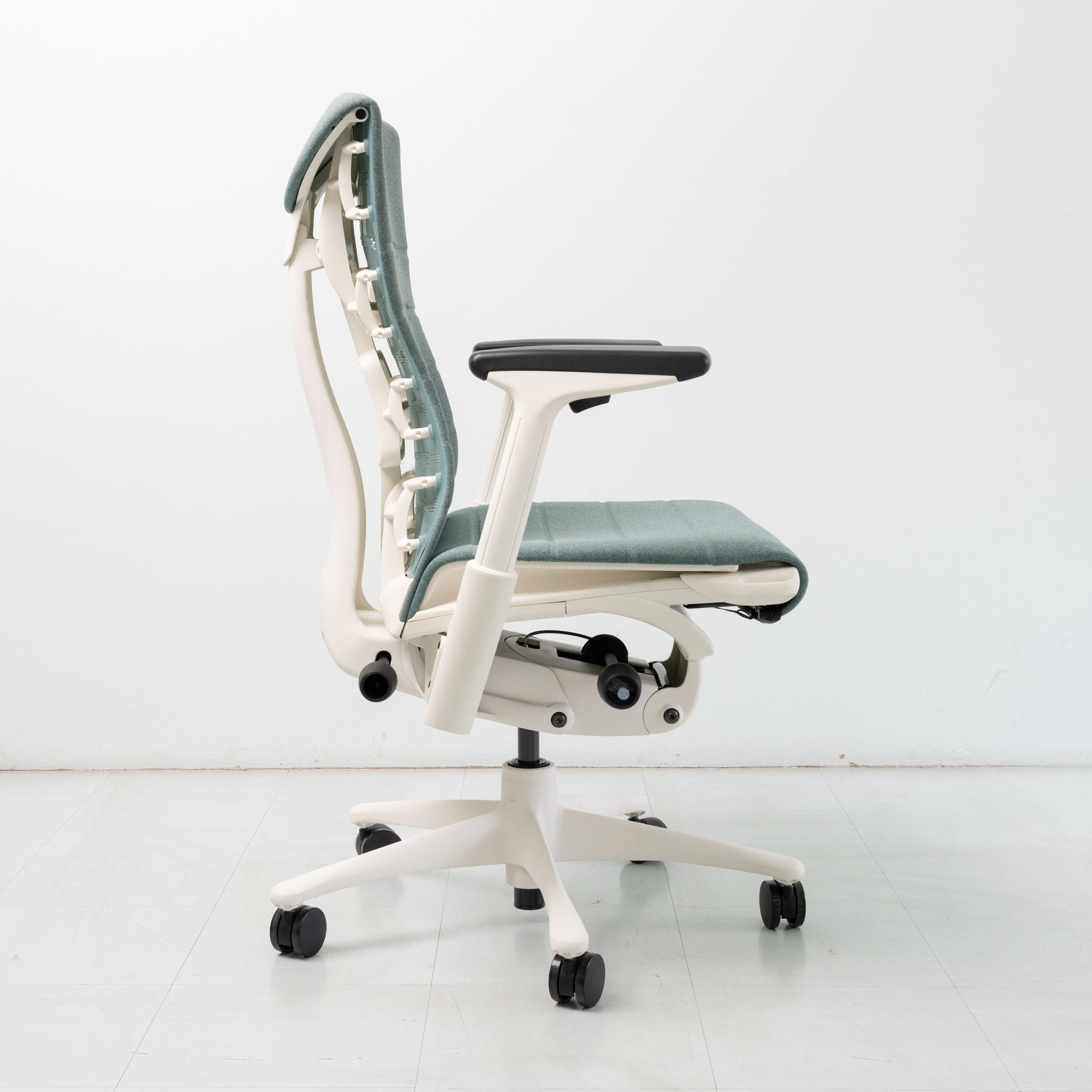 Herman Miller Embody x Logitech G Gaming Chair – Galaxy