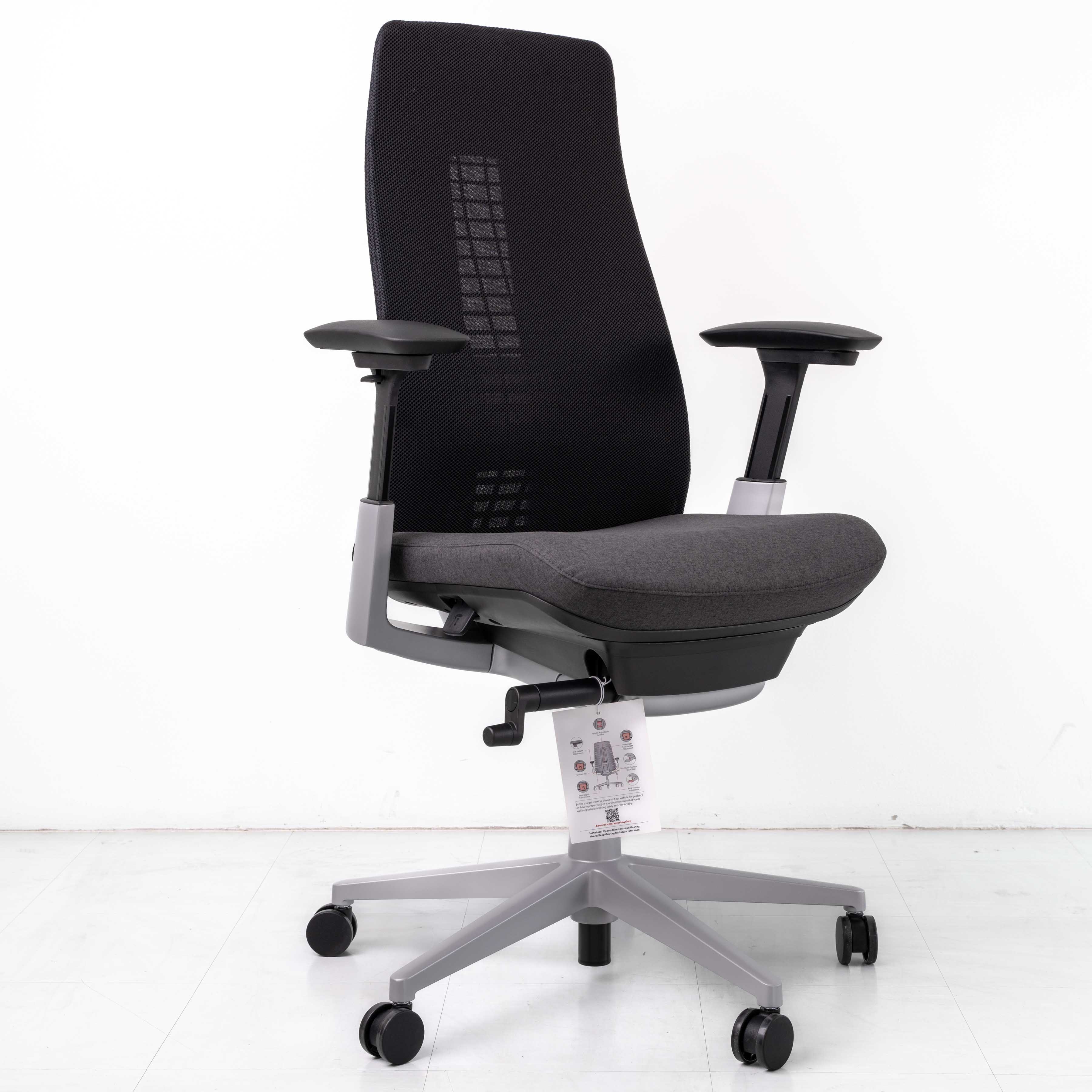 Haworth Fern Chair – Black | Platinum Frame