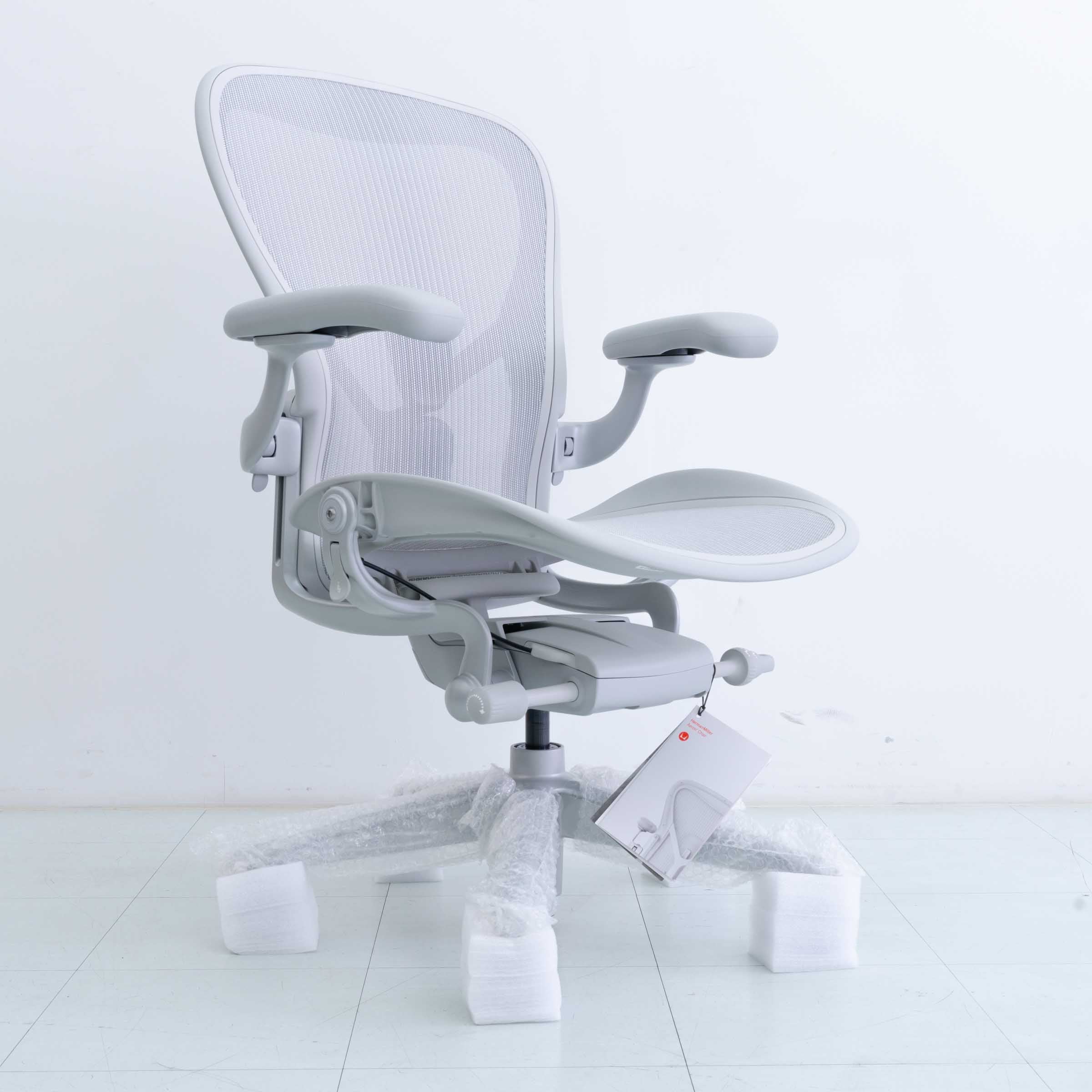 Herman Miller Remastered Aeron Chair – Mineral | Steel Frame
