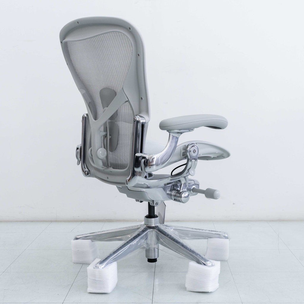 Herman Miller Remastered Aeron Chair – Mineral | Aluminium Frame