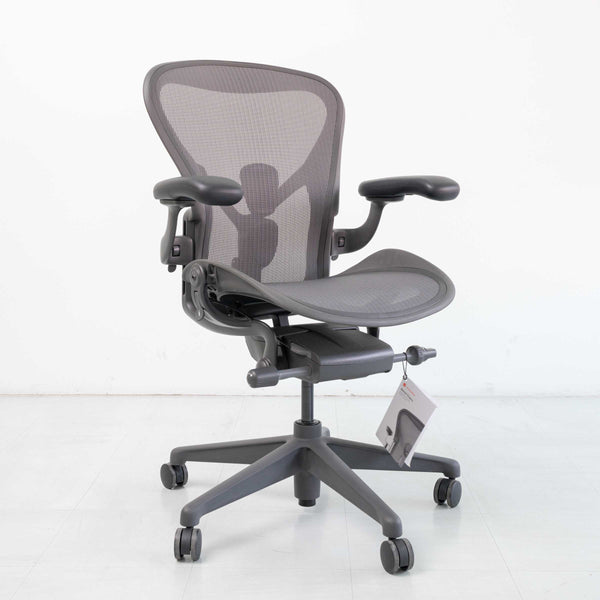Herman Miller Remastered Aeron Chair – Graphite | Nylon Frame