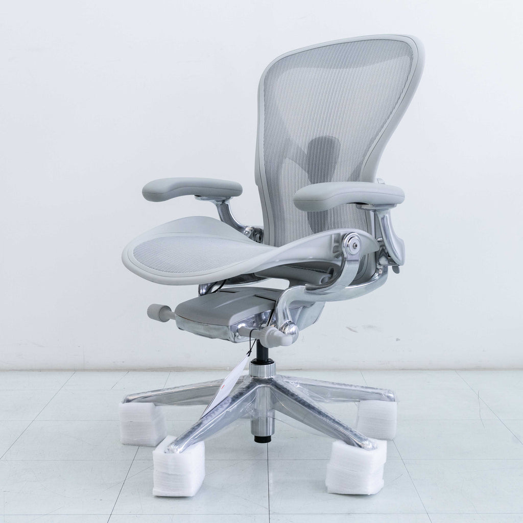 Herman Miller Remastered Aeron Chair – Mineral | Aluminium Frame