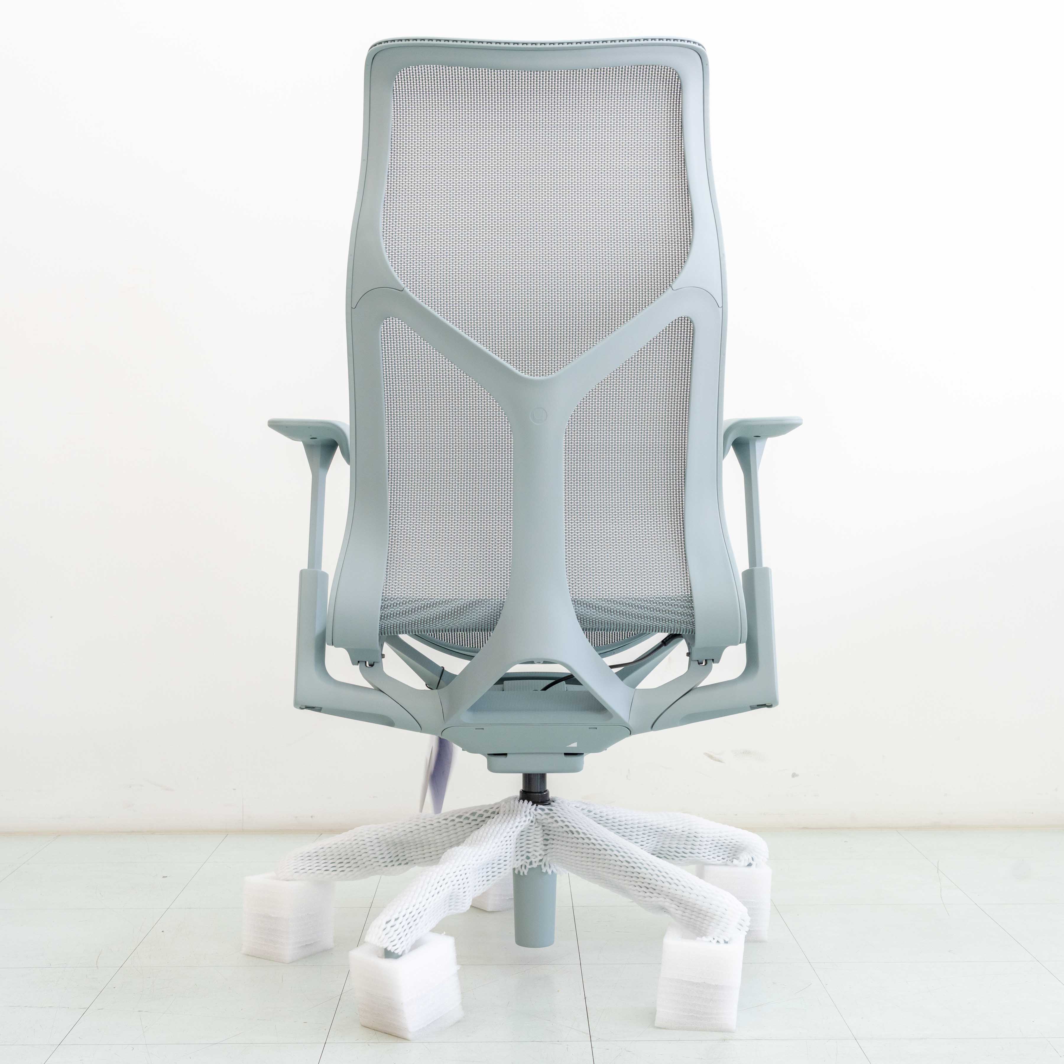 Herman Miller COSM Highback – Glacier | Adjustable Armrest